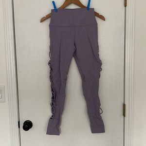 ALO Yoga cut out leggings